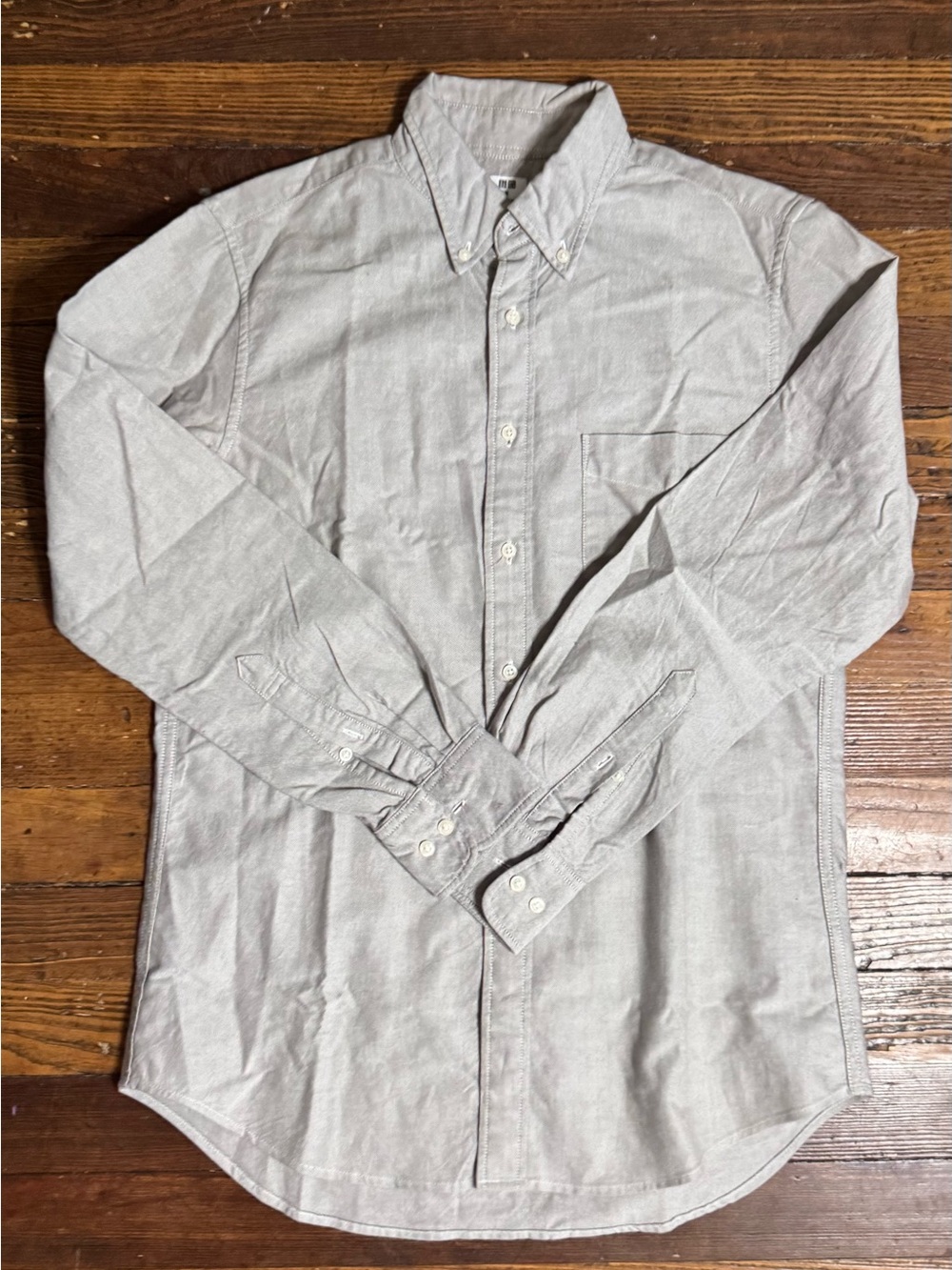 Uniqlo Slim Fit Oxford Style Mens Size Medium Gray Button Down Long Sleeve Shirt